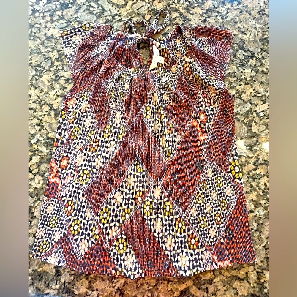 Unique design dressy tank top
